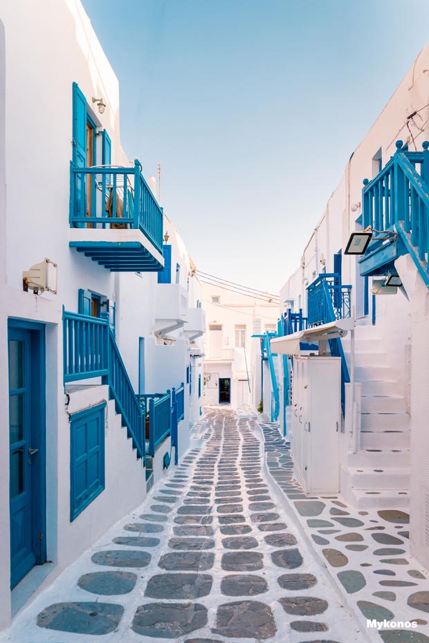 Whitewashed Mykonos Streetway - click to enlarge image Whitewashed Mykonos Streetway