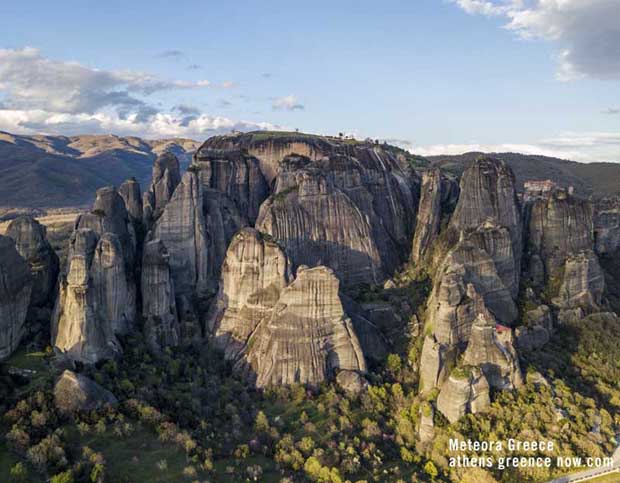 Meteora Greece - Sky and mountains