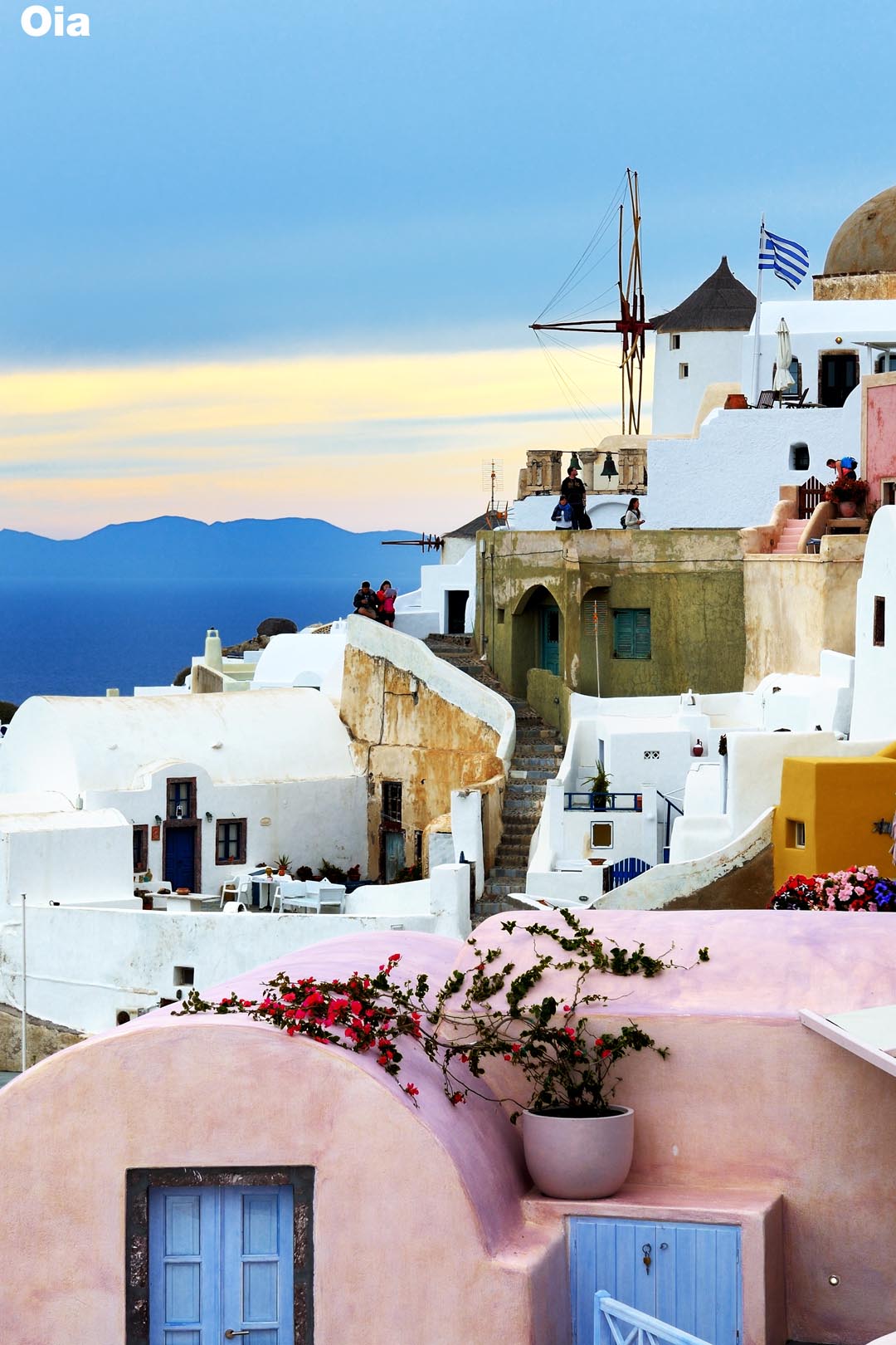 Blue sunset at Oia on Santorini